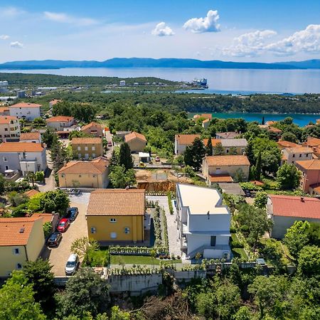 Appartments Adriatic オミサリ エクステリア 写真