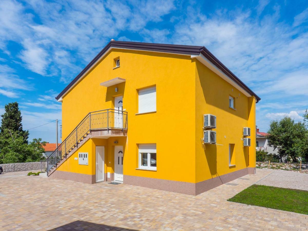 Appartments Adriatic オミサリ エクステリア 写真
