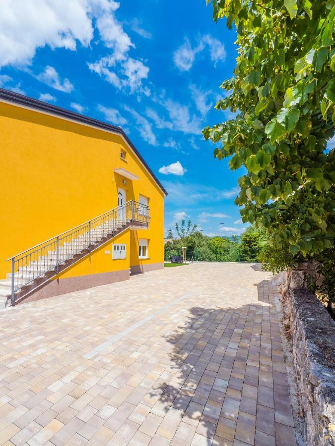 Appartments Adriatic オミサリ エクステリア 写真