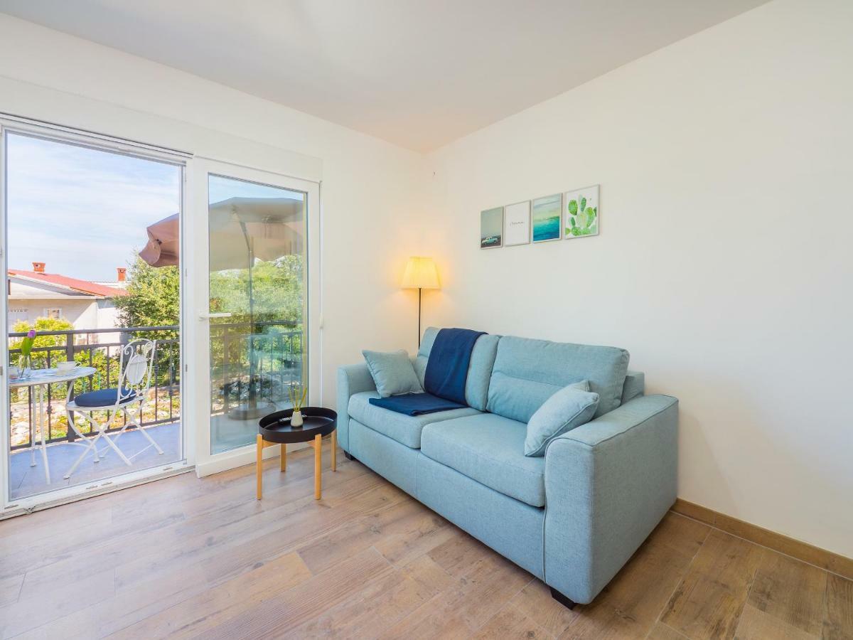Appartments Adriatic オミサリ エクステリア 写真
