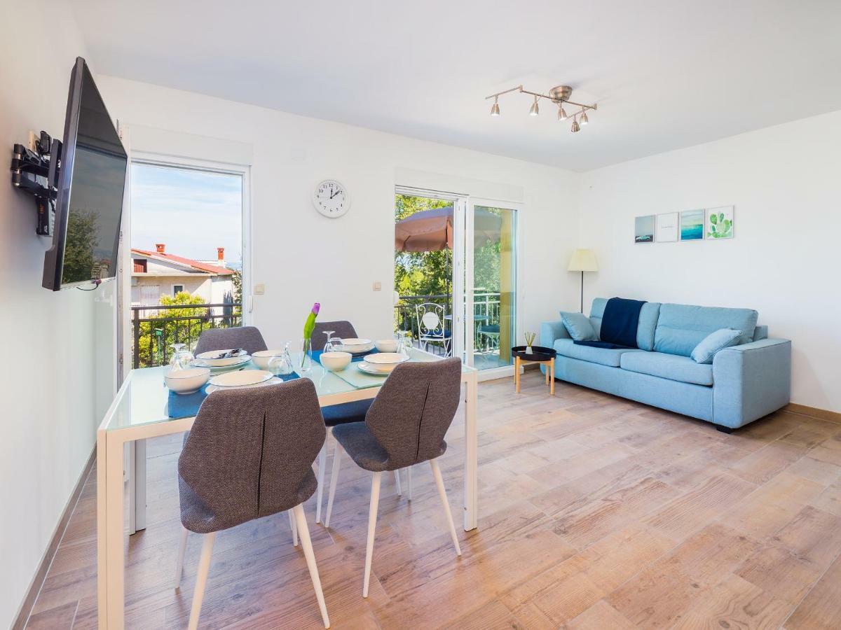 Appartments Adriatic オミサリ エクステリア 写真