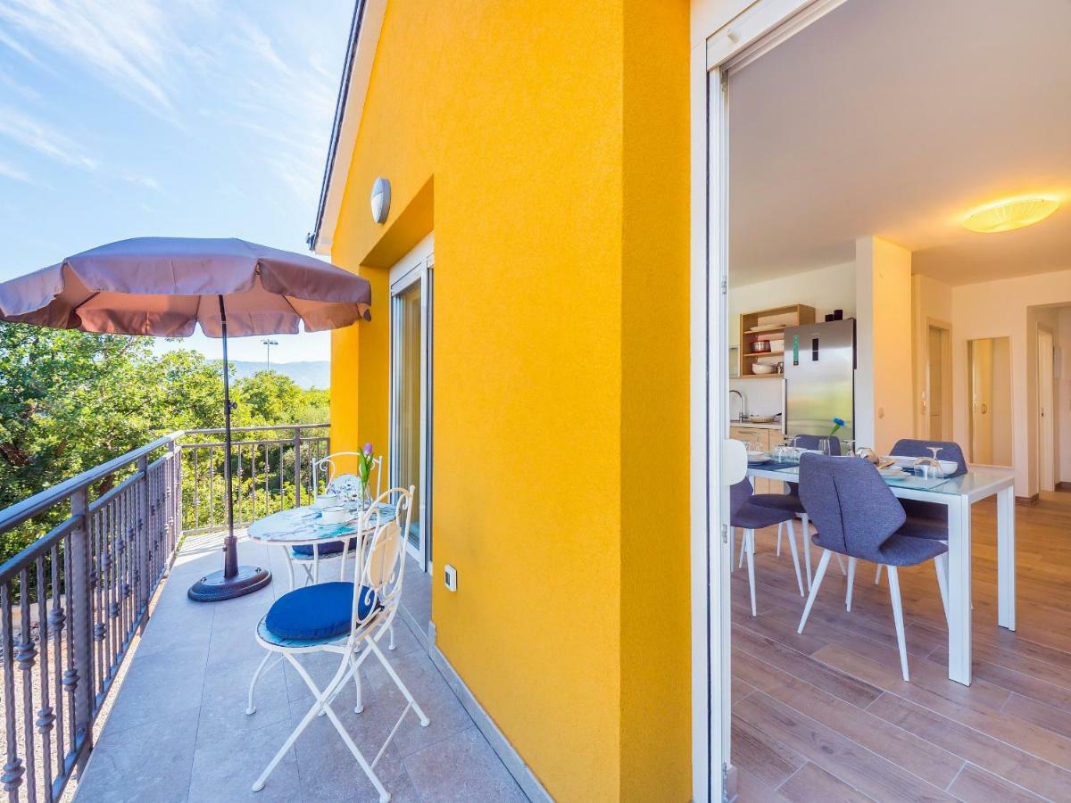 Appartments Adriatic オミサリ エクステリア 写真