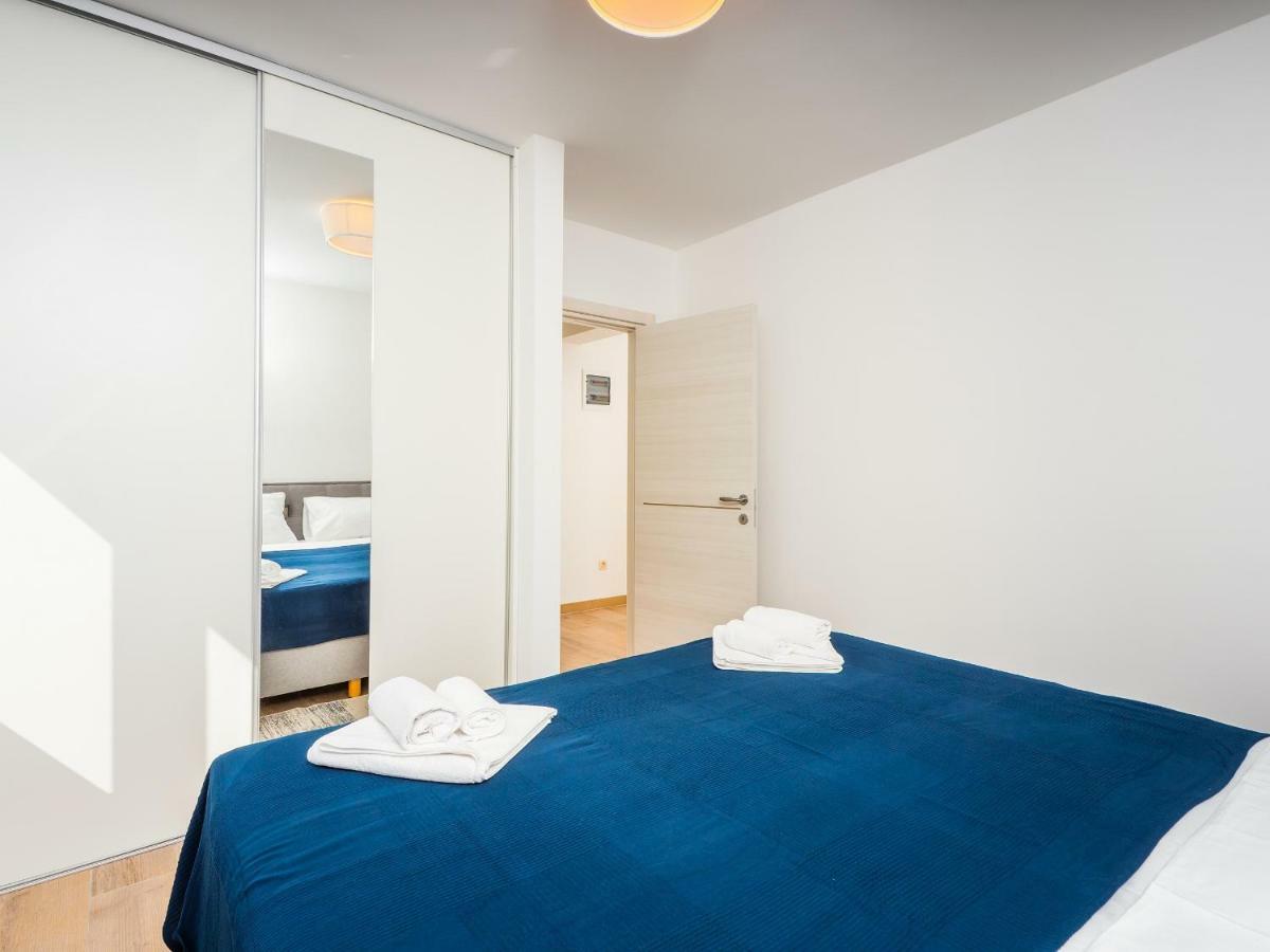 Appartments Adriatic オミサリ エクステリア 写真